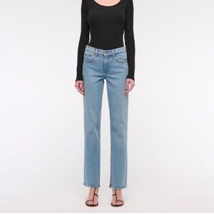 NWT Abercrombie & Fitch The 90s Straight Leg Jeans Size 31